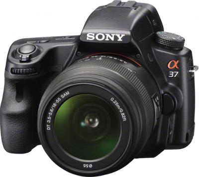 Зеркальный фотоаппарат Sony SLT-A37K - общий вид