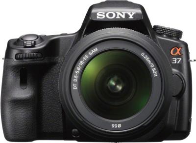 Зеркальный фотоаппарат Sony SLT-A37K - вид спереди