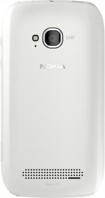 Смартфон Nokia Lumia 710 White - задняя панель