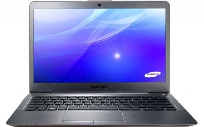 Ноутбук Samsung 535U3C (NP-535U3C-A04RU) - фронтальный вид