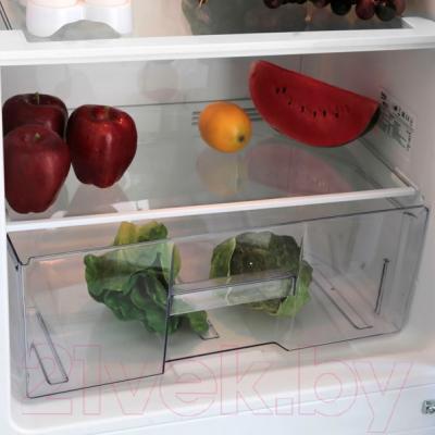 Холодильник с морозильником Beko CN327120