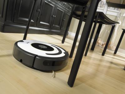 Робот-пылесос iRobot Roomba 620 - в процессе уборки