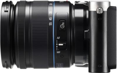 Беззеркальный фотоаппарат Samsung NX210 Kit 18-55mm Black-Silver - вид сбоку