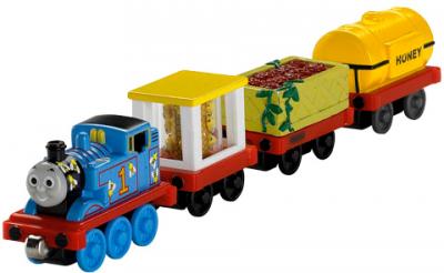 Элемент железной дороги Fisher-Price Новые истории: Томас + 3 вагончика (R9471/R9475) - общий вид