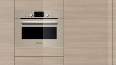 Электрический духовой шкаф Bosch HBC84K533 - в кухонной гарнитуре