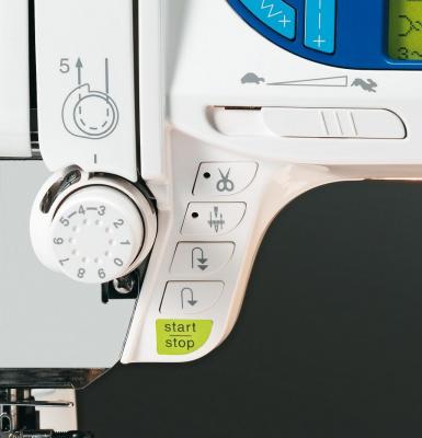 Швейная машина Elna 7300 - рабочая зона