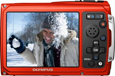 Компактный фотоаппарат Olympus TG-320 Red - вид сзади