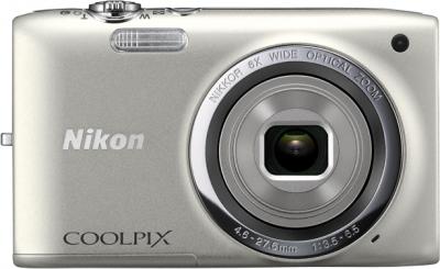 Компактный фотоаппарат Nikon Coolpix S2700 Silver - вид спереди