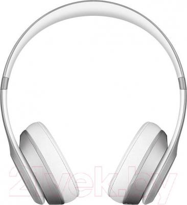 Беспроводные наушники Beats Solo 2 Wireless Headphones / MKLE2ZM/A (серебристый)