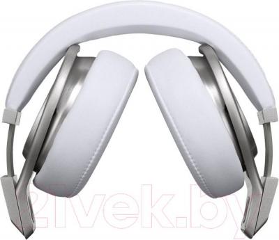 Наушники-гарнитура Beats Pro Over-Ear Headphones / MH6Q2ZM/A (белый)