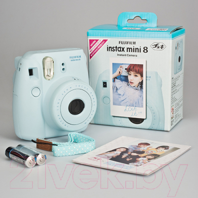 Фотоаппарат с мгновенной печатью Fujifilm Instax Mini 8 (голубой)