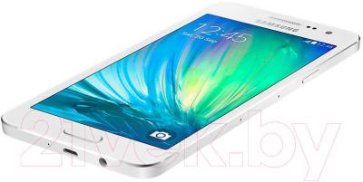 Смартфон Samsung Galaxy A3/ A300F (белый)