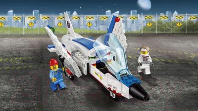 Конструктор Lego City Транспортер для учебных самолетов (60079)