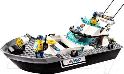 Конструктор Lego City Полицейский патрульный катер (60129)