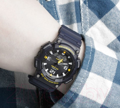 Часы наручные мужские Casio AQ-S810W-1BVEF