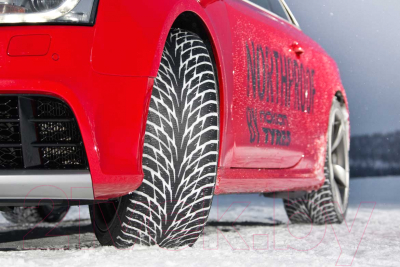 Зимняя шина Nokian Tyres Hakkapeliitta R2 245/40R18 97R