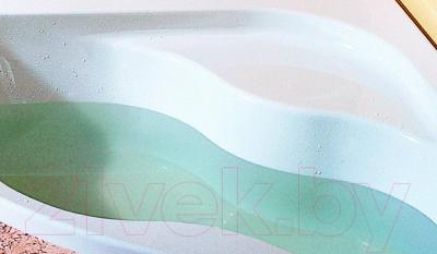 Ванна акриловая Ravak Gentiana 150x150 (CG01000000) - удобное сиденье