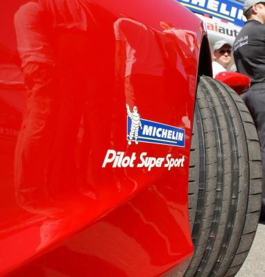 Летняя шина Michelin Pilot Super Sport 255/30R21 93Y