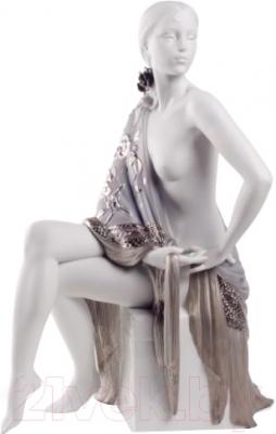 Статуэтка Lladro Re-Deco "Обнаженная с шалью"