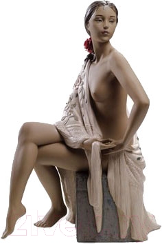 Статуэтка Lladro Damas "Обнаженная с шалью"