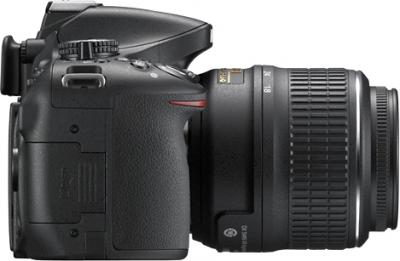 Зеркальный фотоаппарат Nikon D5200 Double Kit (18-55mm VR + 55-200mm VR) - вид сбоку
