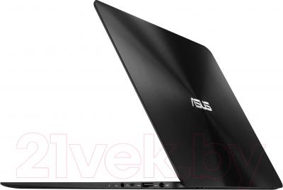 Ноутбук Asus UX305LA-FC058T