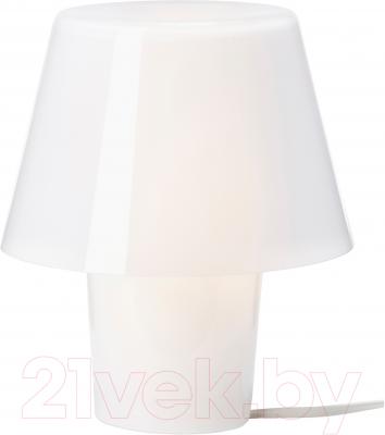 Прикроватная лампа Ikea Гавик 302.158.53 (белый)