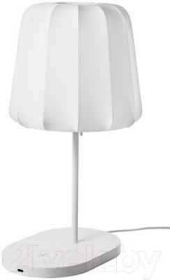 Прикроватная лампа Ikea Варв 802.807.04 (c беспроводной зарядкой)
