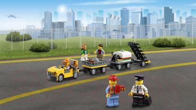 Конструктор Lego City Пассажирский терминал аэропорта (60104)