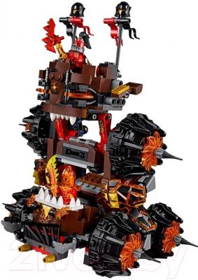 Конструктор Lego Nexo Knights Роковое наступление Генерала Магмара (70321)
