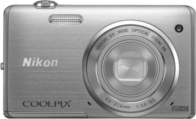 Компактный фотоаппарат Nikon Coolpix S5200 Silver - вид спереди
