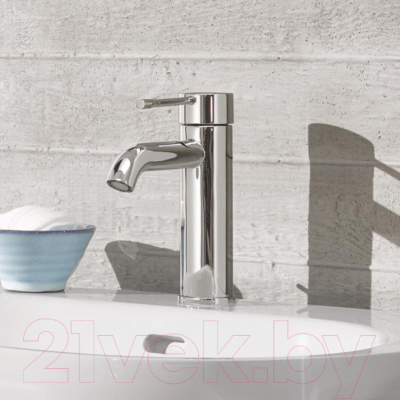 Смеситель GROHE Essence New 23590001