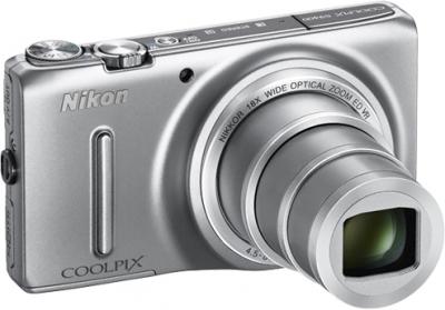 Компактный фотоаппарат Nikon Coolpix S9400 Silver - общий вид