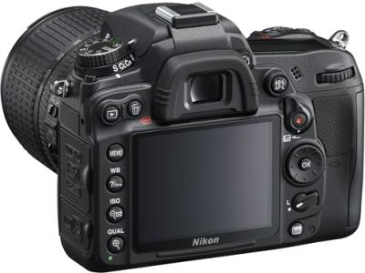 Зеркальный фотоаппарат Nikon D7000 Kit 18-55mm VR - общий вид
