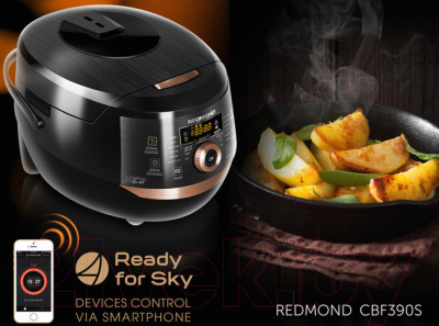 Мультикухня Redmond RMK-CBF390S - передний план с блюдом
