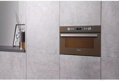 Микроволновая печь Hotpoint MD 764 CF HA