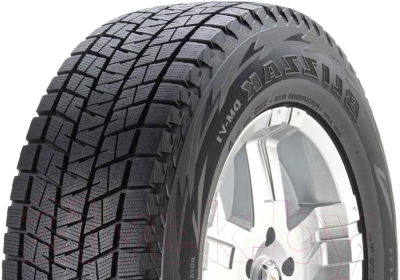 Зимняя шина Bridgestone Blizzak DM-V1 235/65R18 106R