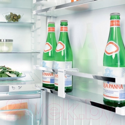 Холодильник с морозильником Liebherr CBNPbs 4858