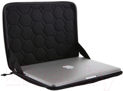 Чехол для ноутбука Thule Gauntlet 3.0 MacBook 13" (TGSE-2253K)