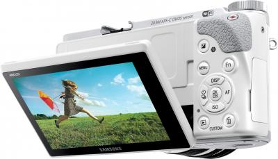 Беззеркальный фотоаппарат Samsung NX300 Kit 18-55mm White-Silver (EV-NX300ZBQURU) - общий вид