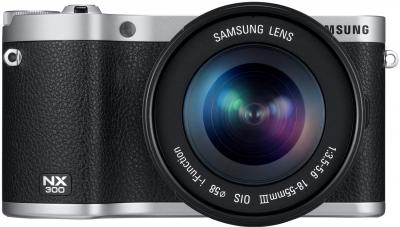 Беззеркальный фотоаппарат Samsung NX300 Kit 18-55mm Black-Silver (EV-NX300ZBSTRU) - вид спереди