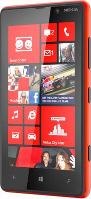 Смартфон Nokia Lumia 820 Red - вполоборота