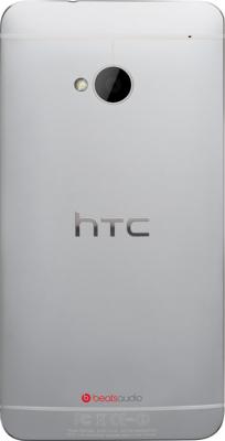 Смартфон HTC One Silver - вид сзади