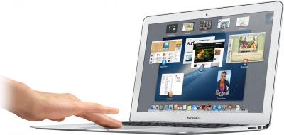 Ноутбук Apple MacBook Air 11" (MD711RS/A) - общий вид