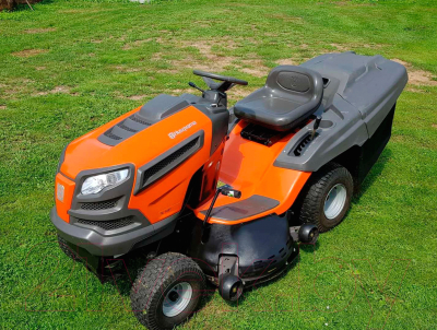 Райдер Husqvarna TC 142T (960 51 01-46)