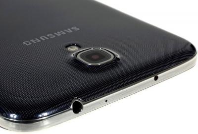 Смартфон Samsung I9200 Galaxy Mega 6.3 16Gb Black (GT-I9200 ZKASER) - камера и разъем 3.5мм