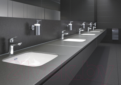 Смеситель Hansgrohe Logis 71107000