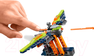 Конструктор Lego Nexo Knights Вездеход Аарона 4x4 70355