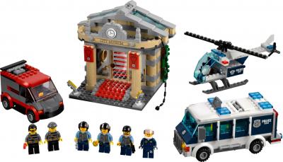 Конструктор Lego City Ограбление музея (60008) - общий вид