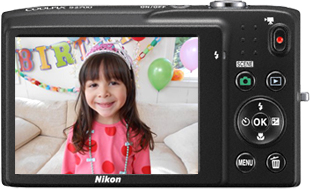 Компактный фотоаппарат Nikon Coolpix S2700 Purple Patterned - вид сзади